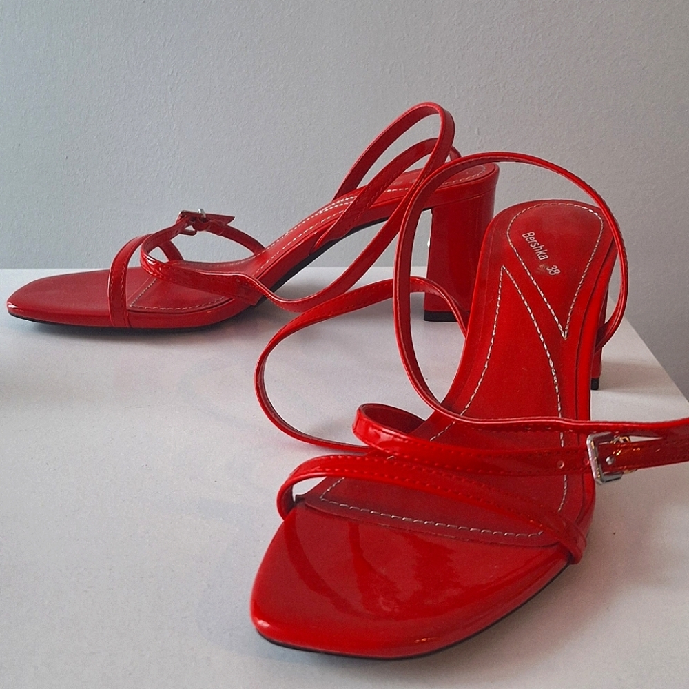 Glossy Red Short Heels, size 8